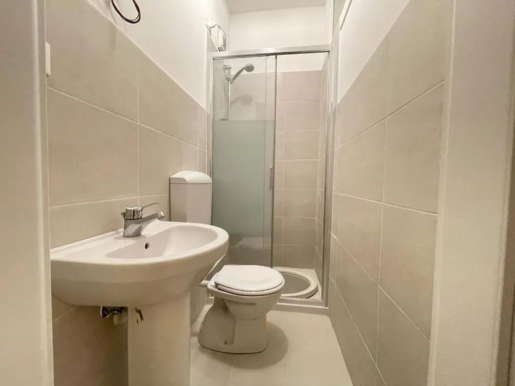 לידו די ג'סולו Residence Centro Commerciale - Walterigato Apartments Solo Per Famiglie איטליה